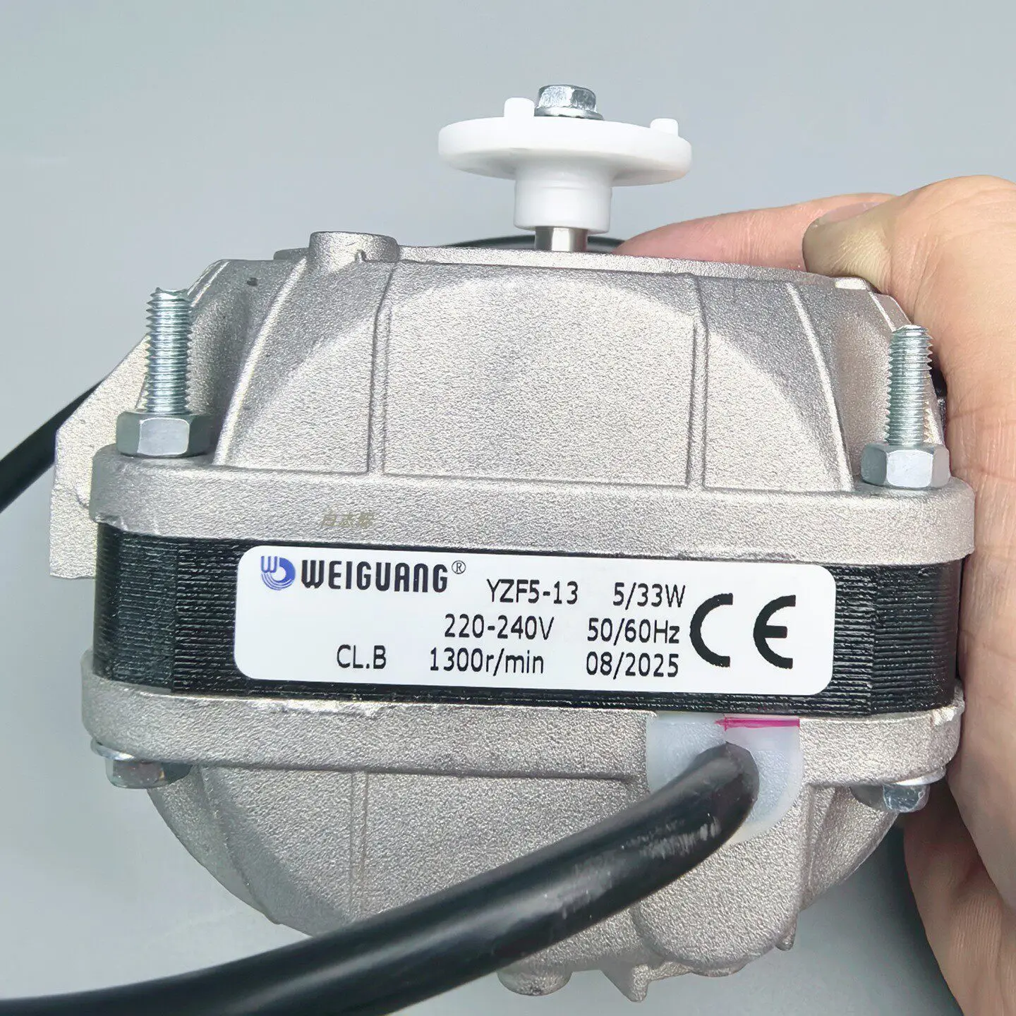 Freezer fan, cover pole motor, refrigerator cooling