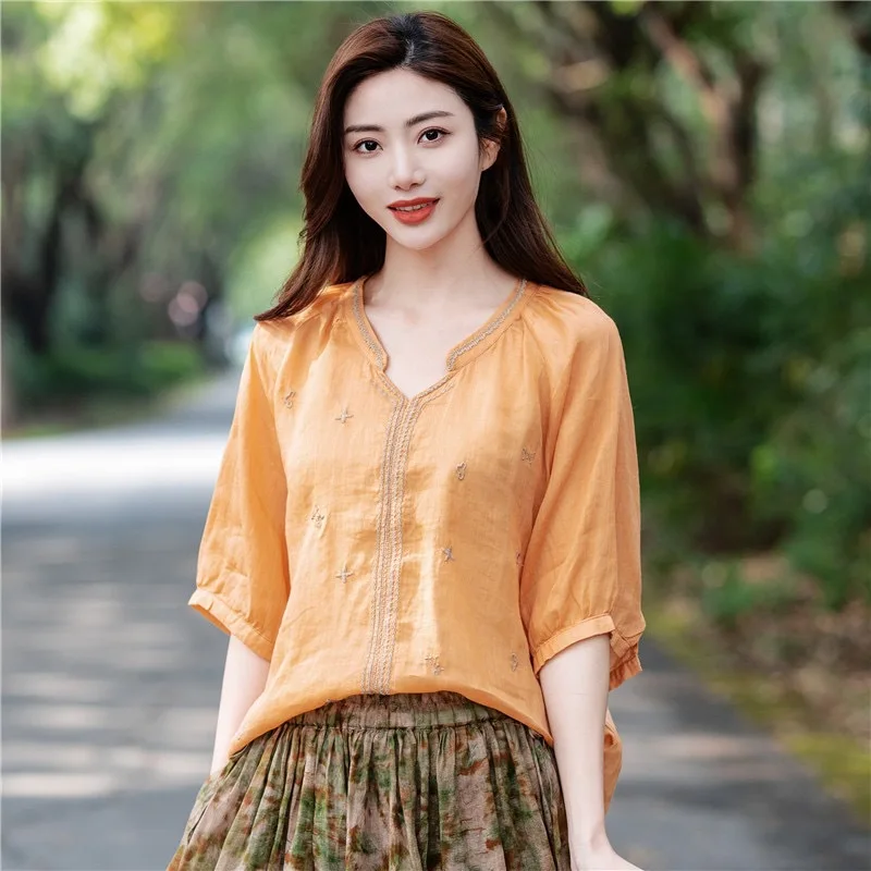 2024 New Cotton and Linen Embroidery Shirt Women Summer Pullovers Vintage T-shirt Printing Loose Affordable V-neck All-match Top