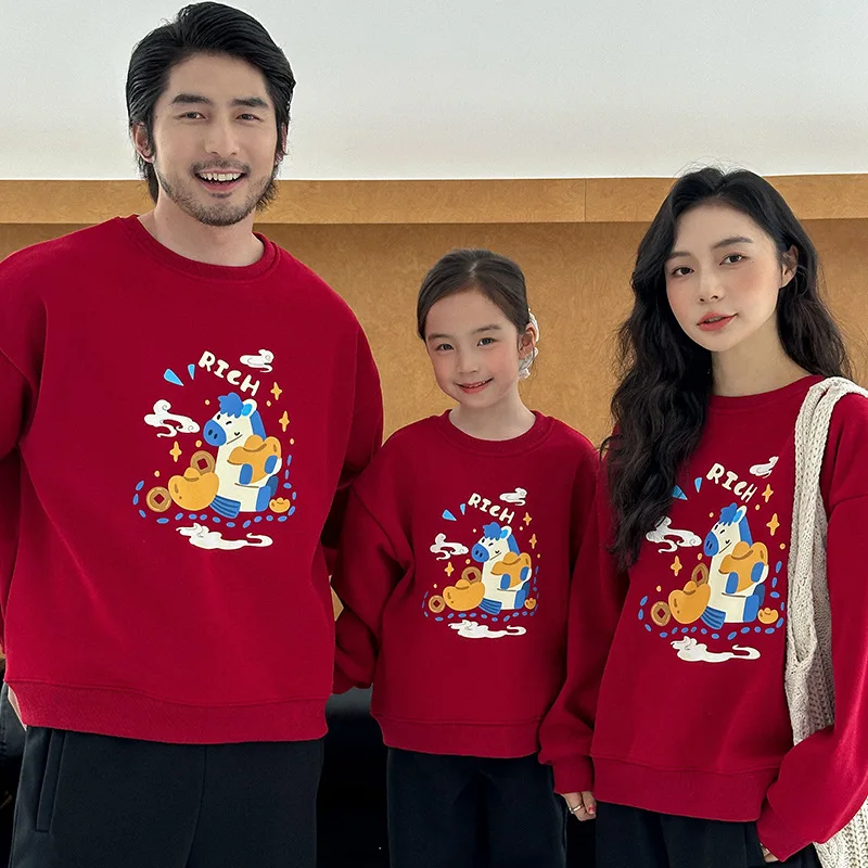 

2026 Red Family Matching Sweatshirts Unisex Parents Kids Warm Pullover for Chinese New Year of The Horse Celebration Photo Shoot