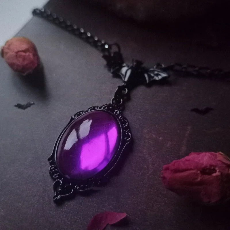 Gothic Blut Rot Quarz Charm Halskette Oval Anhänger Halskette Für Frauen Halloween Vampir Geprägte Hexe Schmuck Vintage Colliers