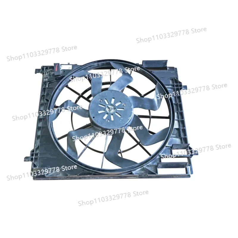 Good Quality Auto Spare Parts OE 1679061904 Air Conditioning Radiator Cooling Fan For