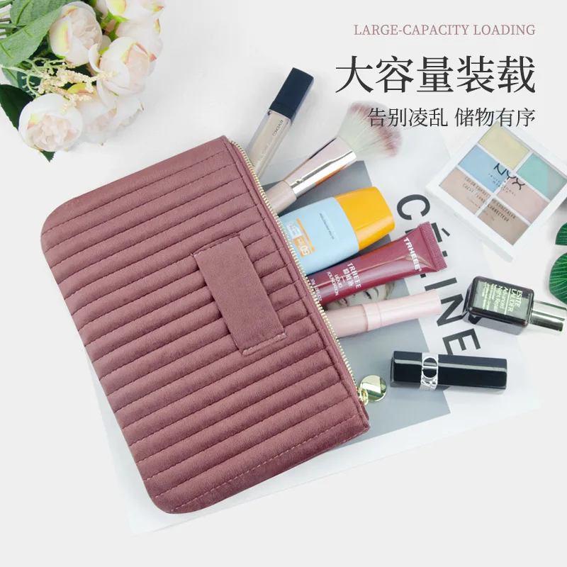 Quilted vertical striped velvet handbag, a stylish and versatile small storage bag for women