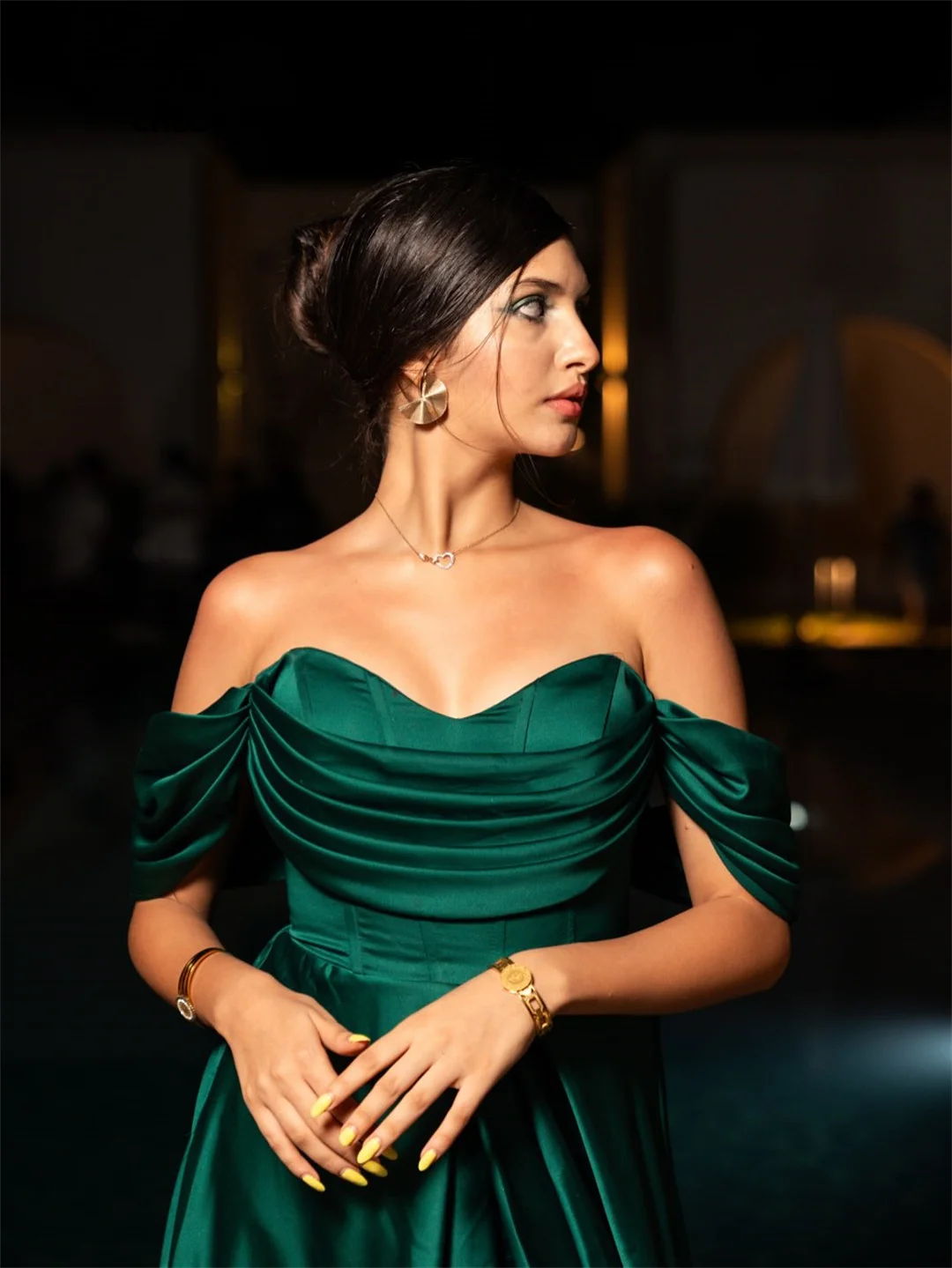 오프숄더 이브닝 드레스 여성 우아한 럭셔리 프롬 드레스 2025 맞춤 제작 A라인 민소매 웨딩 이브닝 드레스 파티