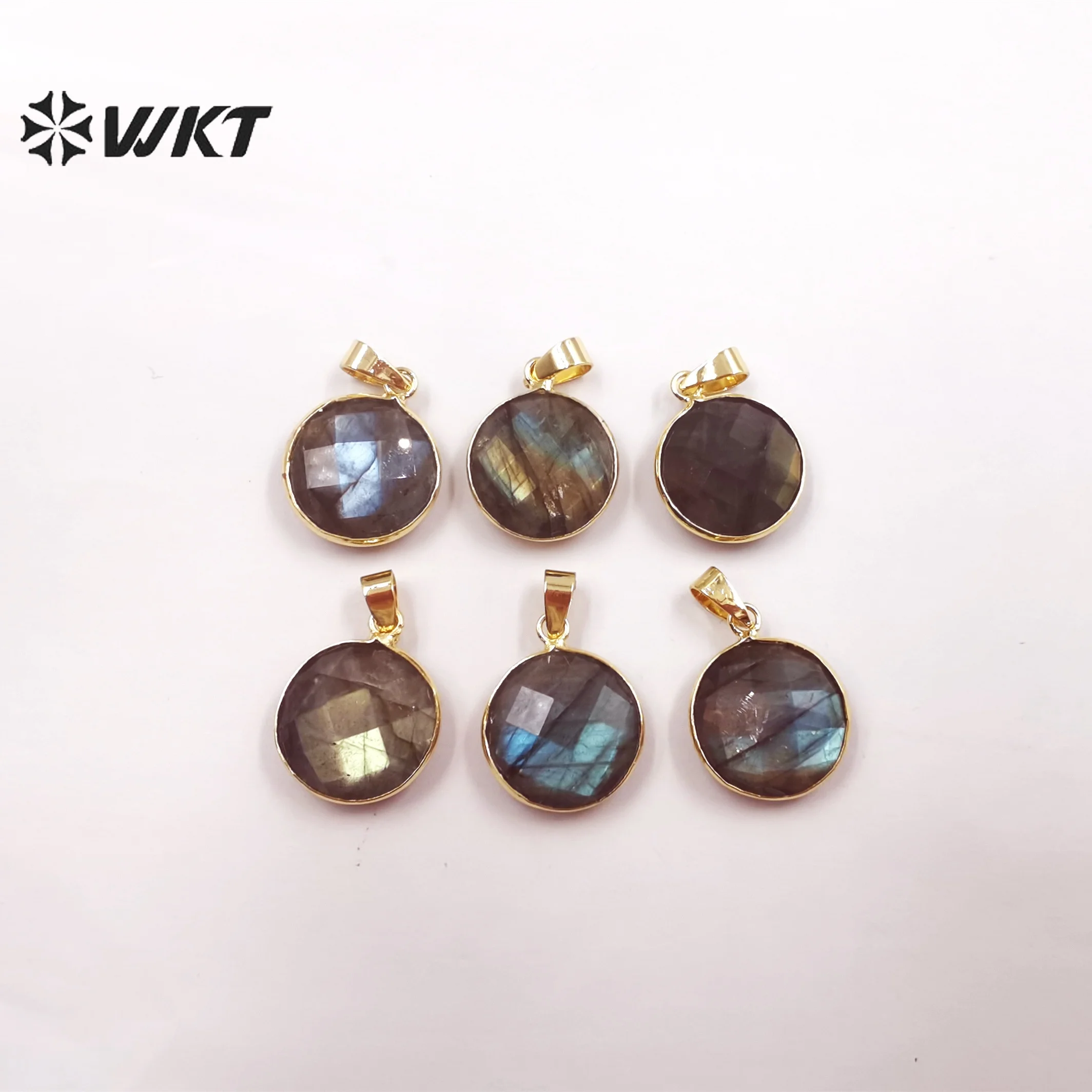 

WT-P1827 Amazing Gorgeous High Flash Brightly Natural Round Labradorite Pendant Gold Bezel Stone Tiny Charms For Women