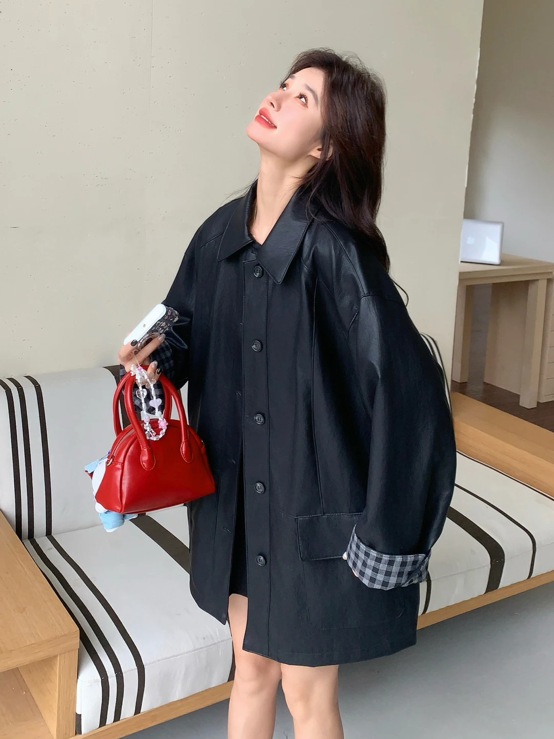 

Plaid Sleeveless Splicing Black Leather Jacket Women's 2026 Spring New Sweet Cool Korean Style Mid-Length Leather Jacket