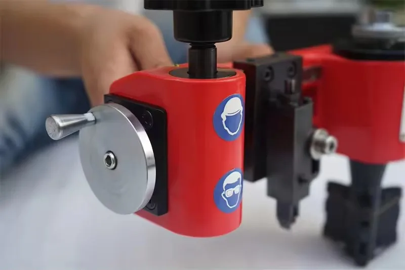 MFC-350 Hand Power Lightweight Flange Facing Machine Portable Manual 27.2-355.6mm Easy To Operate