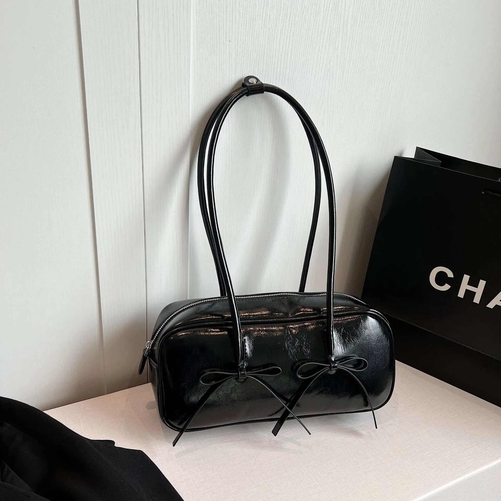 Double Bow Bag 2025 Spring Underarm Handbag Zipper Handbag Stylish Daily Handbag For Daily Commuting Daily Outfit Matching