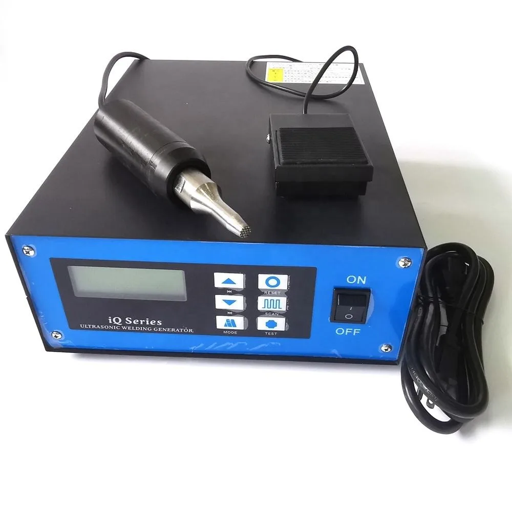 Handheld titanium horn for riveting automotive plastic parts, ultrasonic spot welding 35Khz 800W