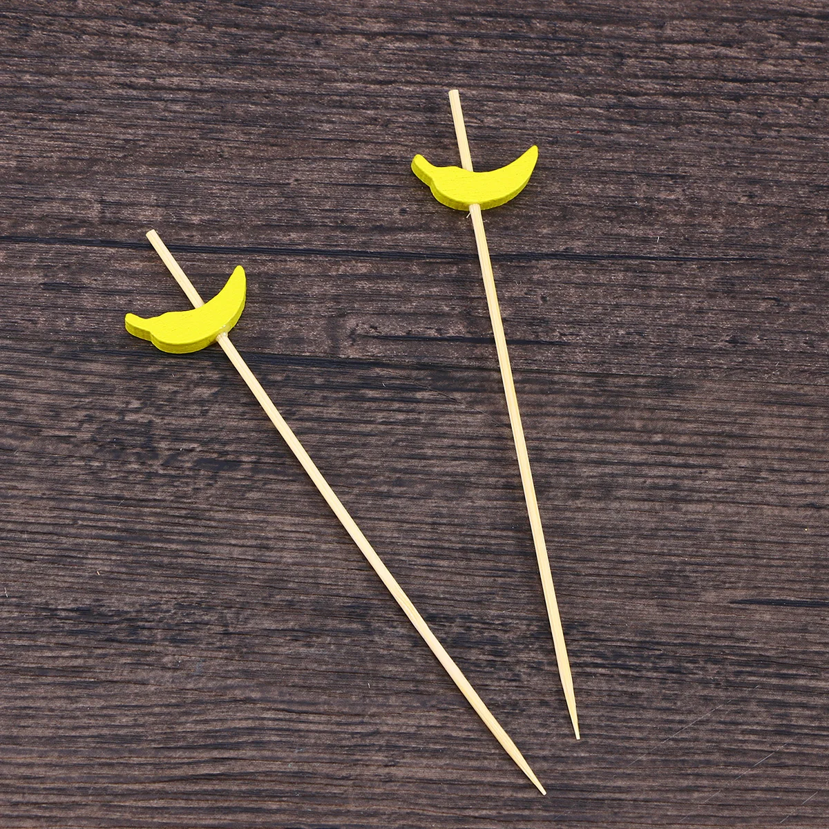 

100Pcs Disposable Wooden Toothpicks Ecofriendly Food Picks Exquisite Drink Decorations Party Supplies 12cm Color