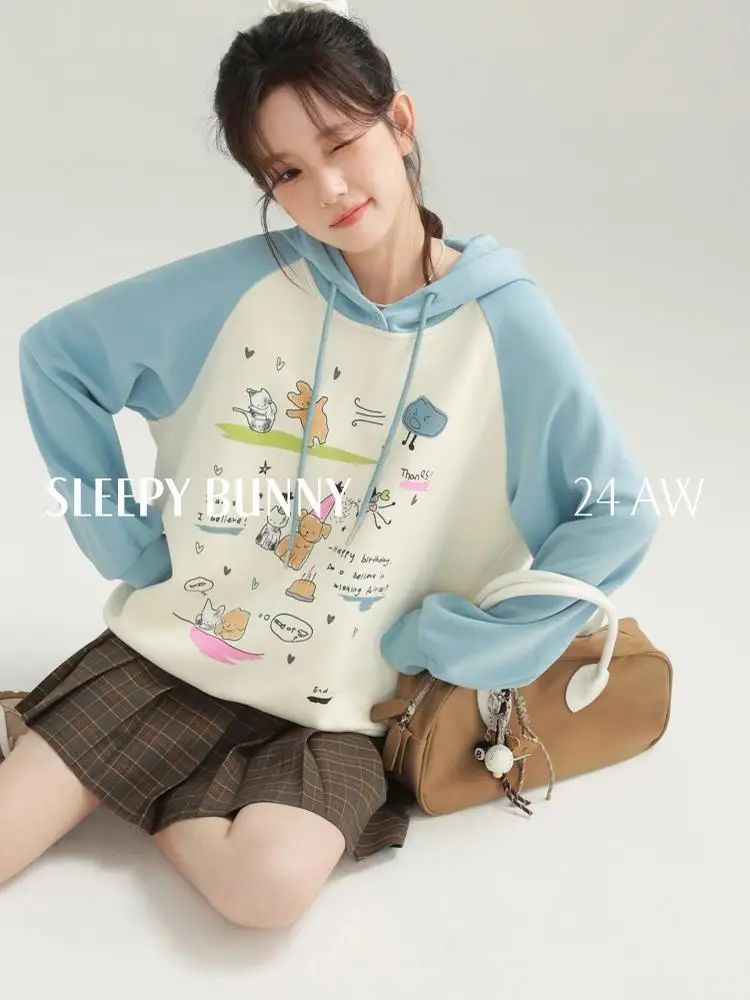 

Cute Cartoon Dog Print Hoodie for Women,Oversized Casual Pullover with Blue Sleeves,Soft and Cozy, Perfect for Fall/Winter Style