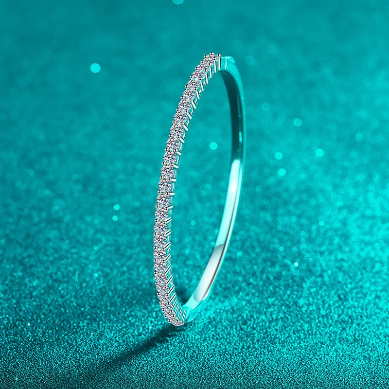 Elegant PT950 Platinum Luxury 2.6-carat Fully Paved Moissanite Bracelet, Eye-catching Starry Sky Diamond-studded Bangle