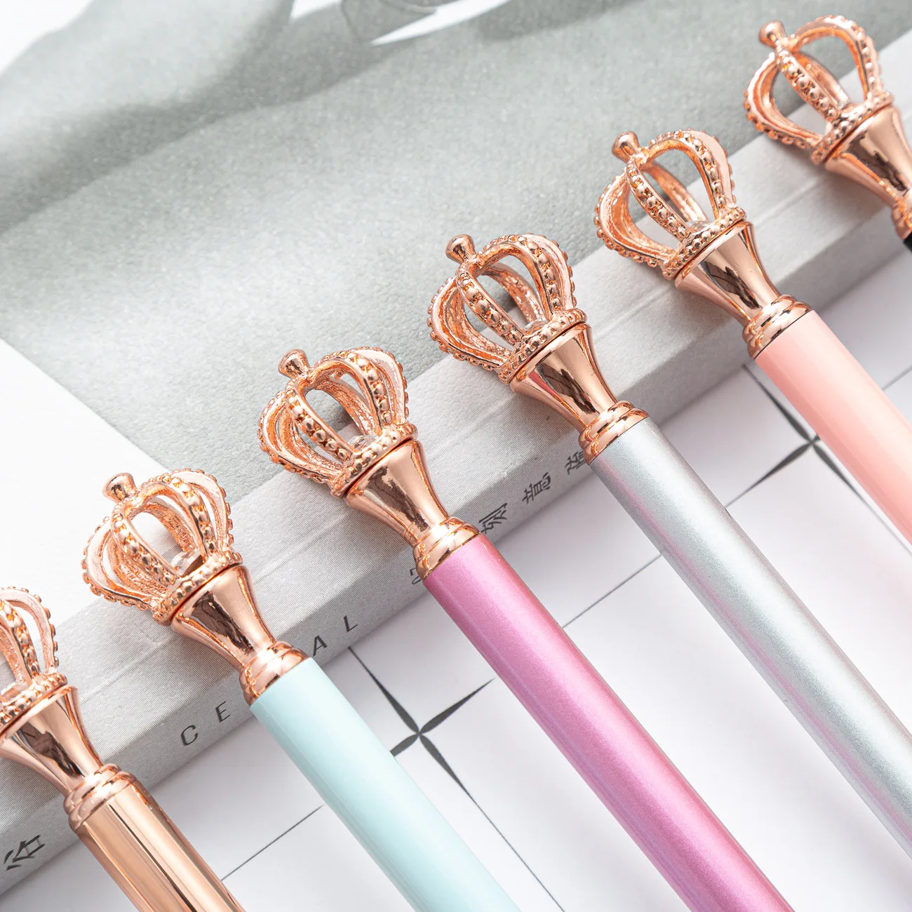 20PCS  Crown Ballpoint Pen in Stock Stationery Cute Cartoon Dream Crown Metal Pen