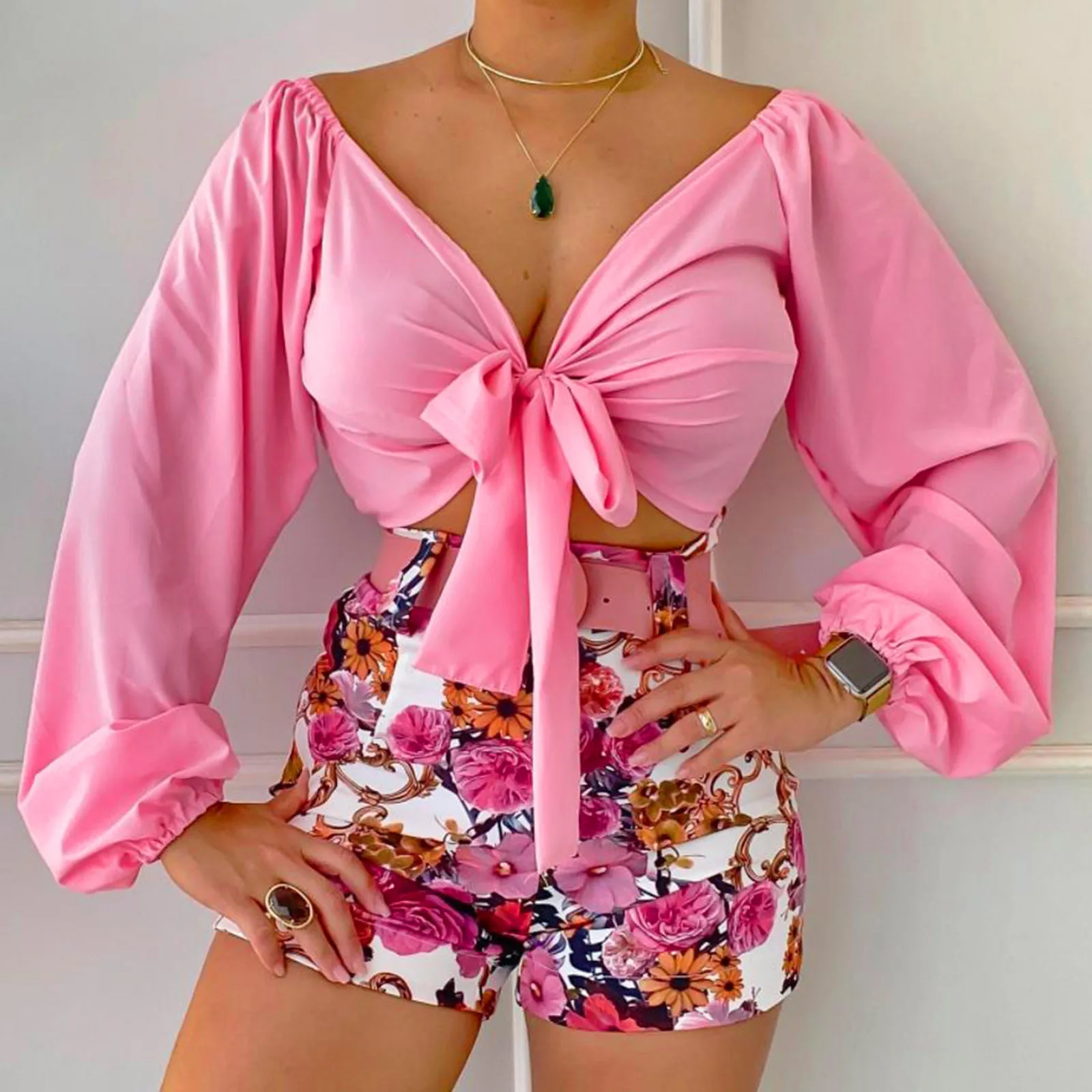 

Suits Sexy Beach Slim Fit Full Sleeve Tops Summer 2024 Women Two Piece Short Sets V Neck Lace Up Tops High Waist Print Shorts