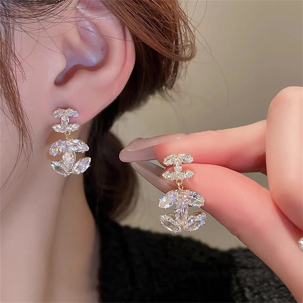 1Pair Fashion Shiny Letter Stud Earrings For Women Girls Advanced Minimalist Earrings Wedding Party Jewelry Accessories Gifts