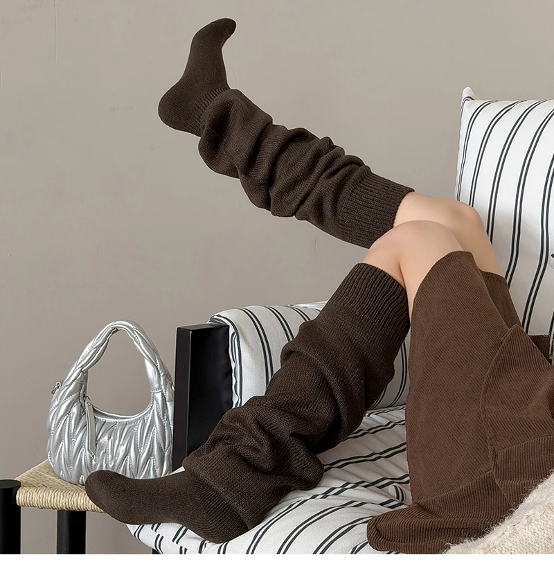 Modische Damensocken, lange Strümpfe im japanischen Stil, neue, einfarbige, knielange, lockere Socken für Damen, trendiger, dicker, preppy-Stil. – Detail 5