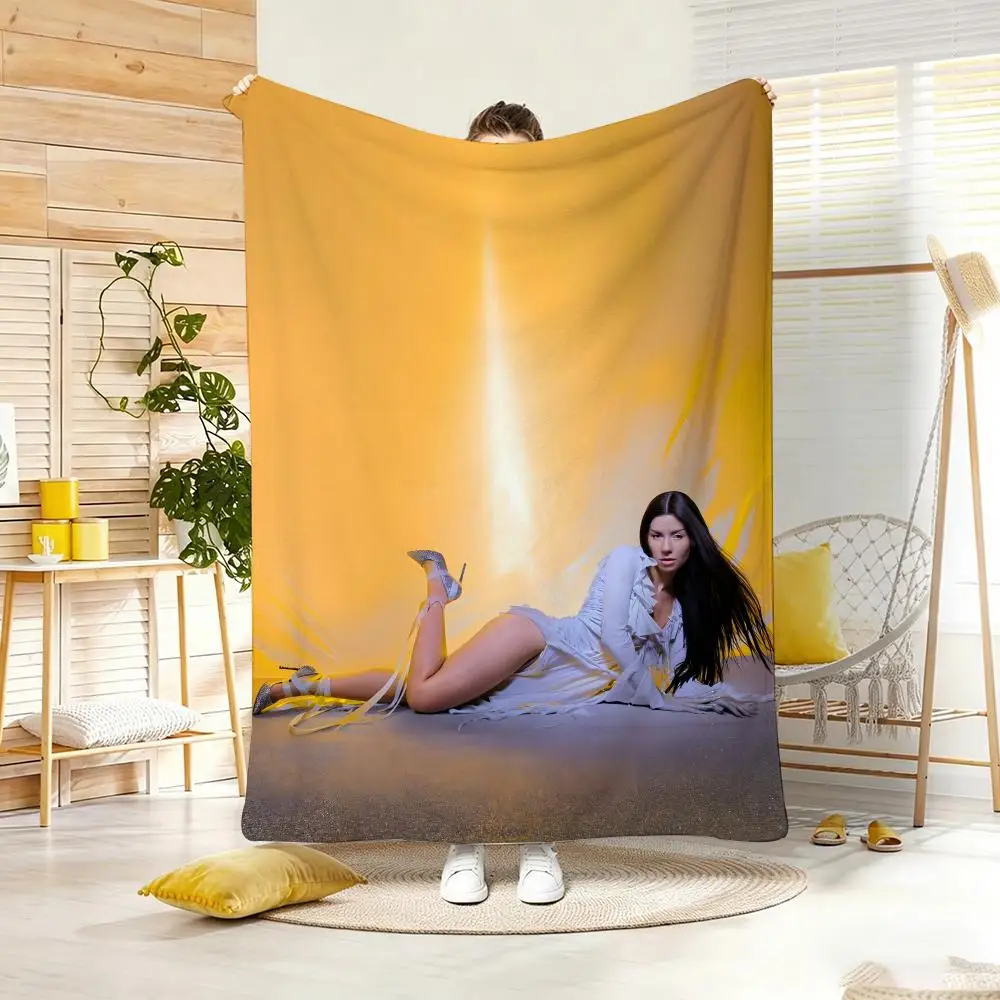 Famous person M-MARINAS Throw Lightweight 240g Flannel Blanket Soft Skin-friendly for Summer Cooling