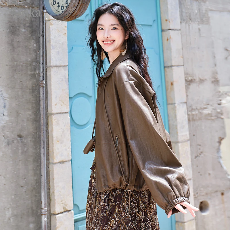 ARTKA 2025 秋の新女性 PU ジャケットファッションヴィンテージブラウンジャケットコート PU レザールーズジッパージャケット女性 WA32053Q