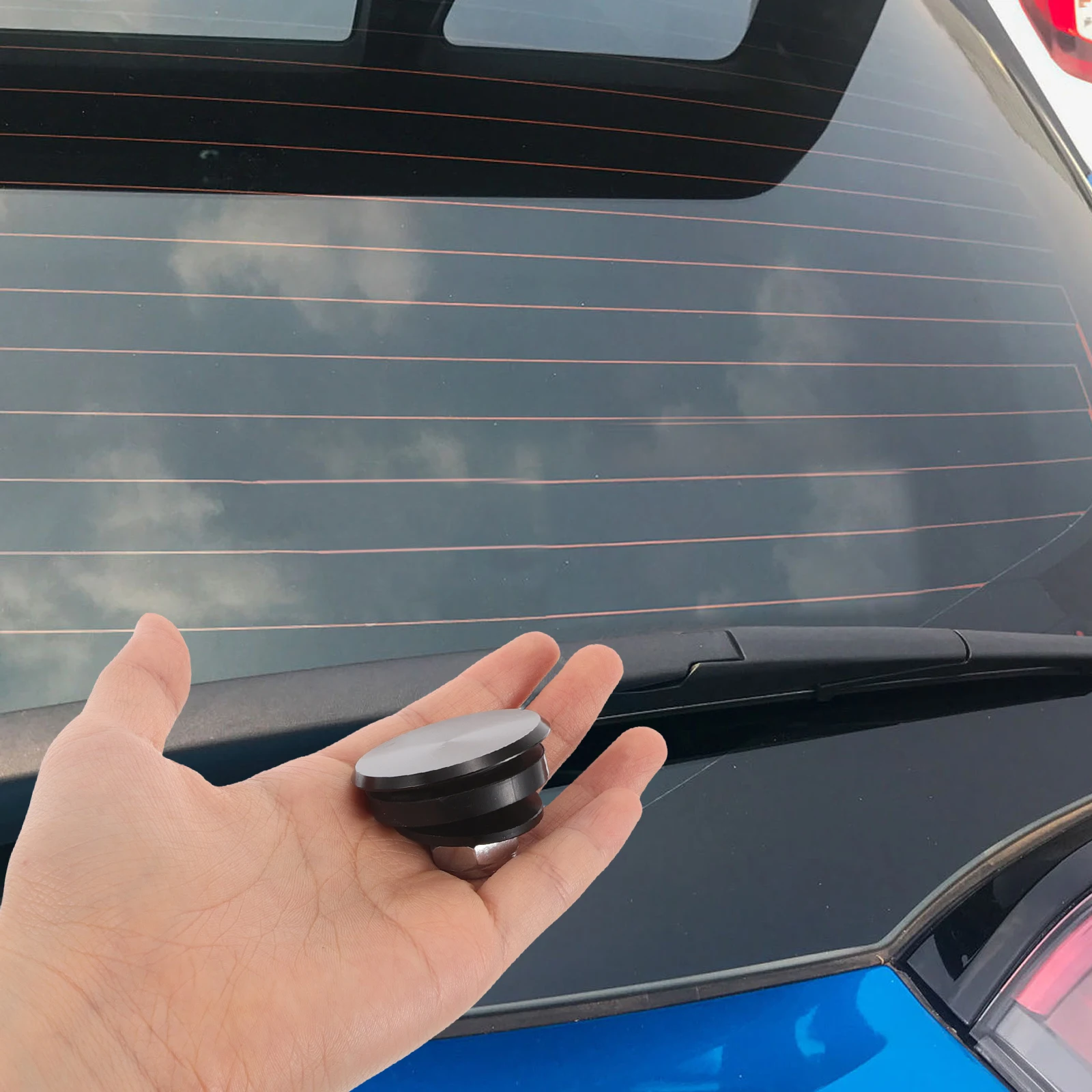 

Rear Wiper Arm Plug Cover Universal SUV Hatchback Windshield Wipers Replacement Kit Durable Material Easy Installation Enhanced
