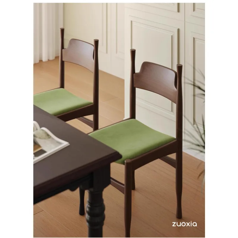 

High-end Luxury Medieval Solid Wood Dining Chair Light Luxury Style Dining Table Chair Retro Style Homestay Backrest Chair