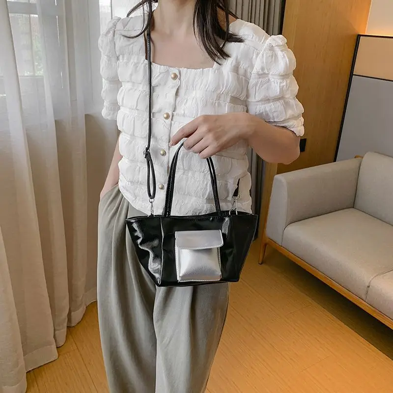 2023 New Fashion Silver Handbag Design Luxury and Luxury Commuter One Shoulder Crossbody Tote Bag