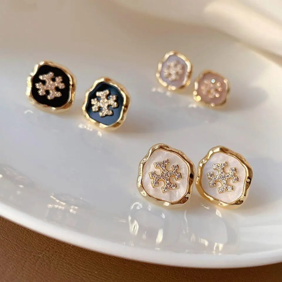 أقراط ندفة الثلج هدية رومانسية شتوية للنساء والفتيات مجوهرات أذن بسيطة وحساسة للارتداء اليومي وحفلات عيد الميلاد هدية المجوهرات #1