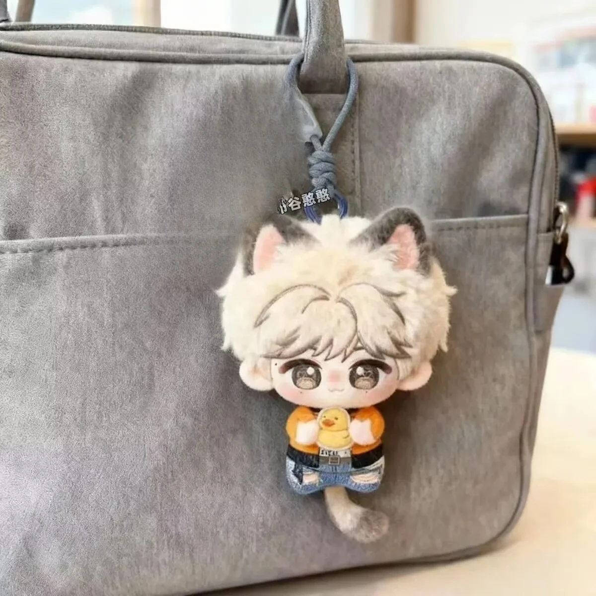 ตุ๊กตาผ้าฝ้ายซีหยูของแท้ 10 ซม. ตุ๊กตาอะคริลิคพร้อมจี้ห้อยน่ารักสไตล์ดารา ดีไซน์สวยงามโดดเด่น