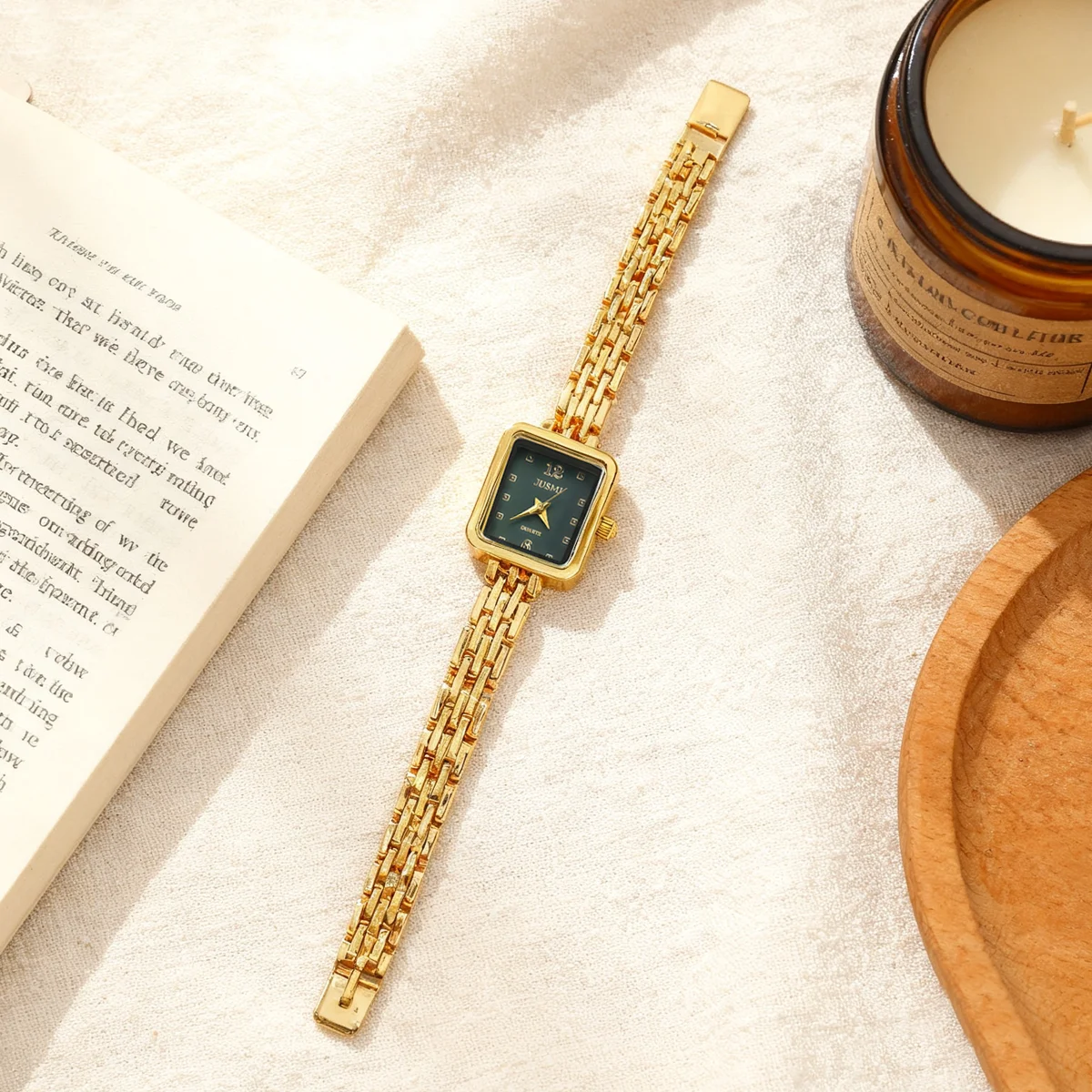 

Fashionable Luxury Minimalist Square Dial Diamond Marker Women's Quartz Watch, Suitable for Daily Wear and Christmas Gift