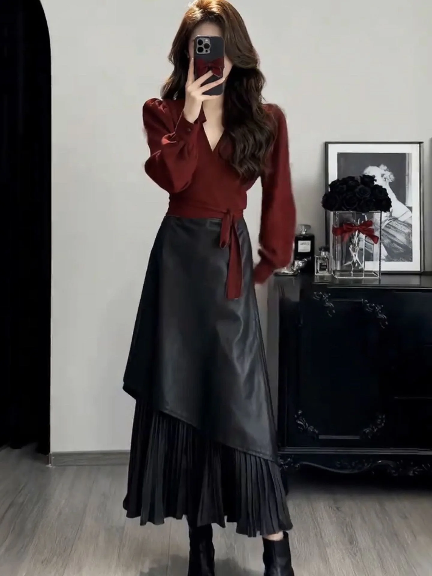 Retro Hong Kong Style High Waist Asymmetrical Skirt Women's Fashion Two-Piece Set Elegant Age-Defying Top Half Skirt Combo