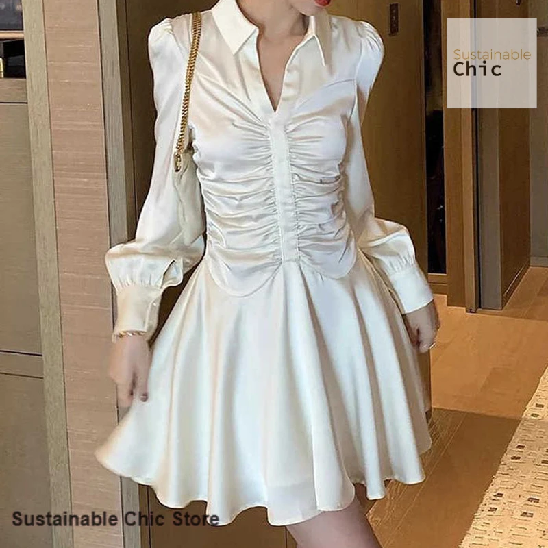 

French Maillard fashion design long-sleeved dress women's spring and summer new pleated slim short casual Joker little skirt.