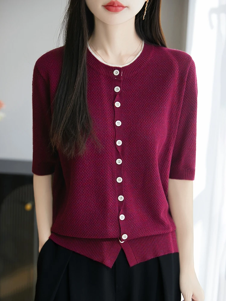 

2025Fall New Cardigan Half Sleeve Sweater O-Neck Contrast Color Tops Women's High Grade T-Shirt Fashion Comfortable Leisure Tops