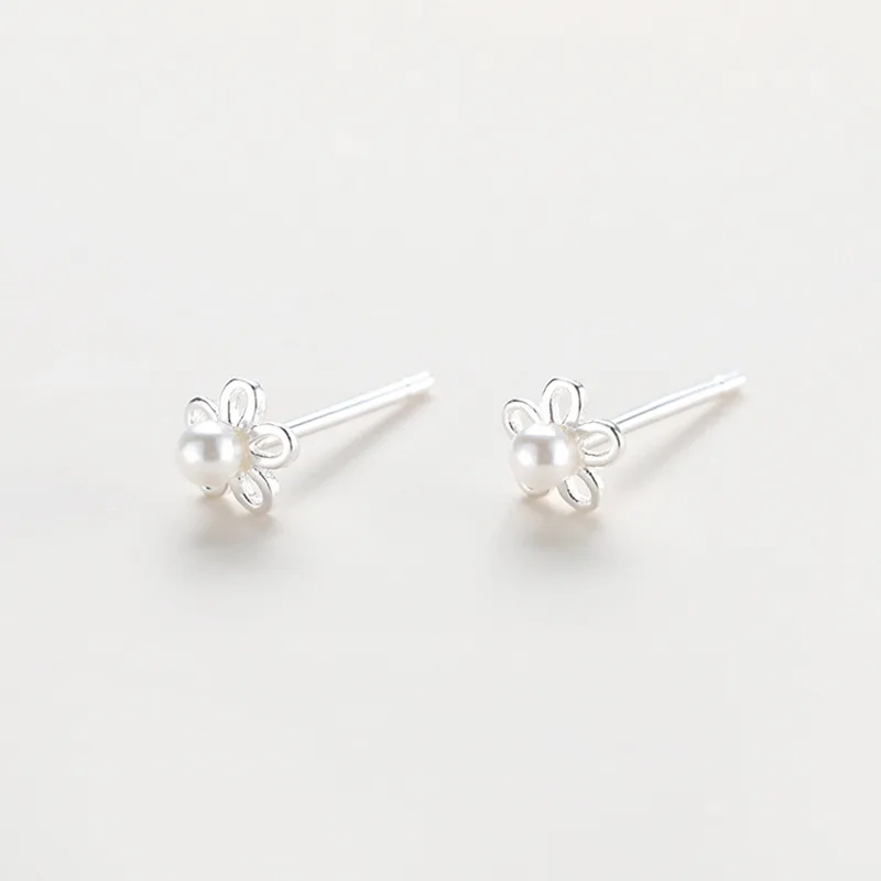VOQ Simple Flower Stud Earrings Small Fresh Sweet Pearl Earrings for Girls Students Korean Version of Jewelry image 4