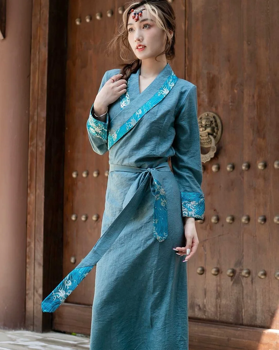 

Women Summer Tradition Xizang Tibetan Costume Ethnic Style Hidden Flower Pattern Long Robe Travel Photography Bola Dress Lady