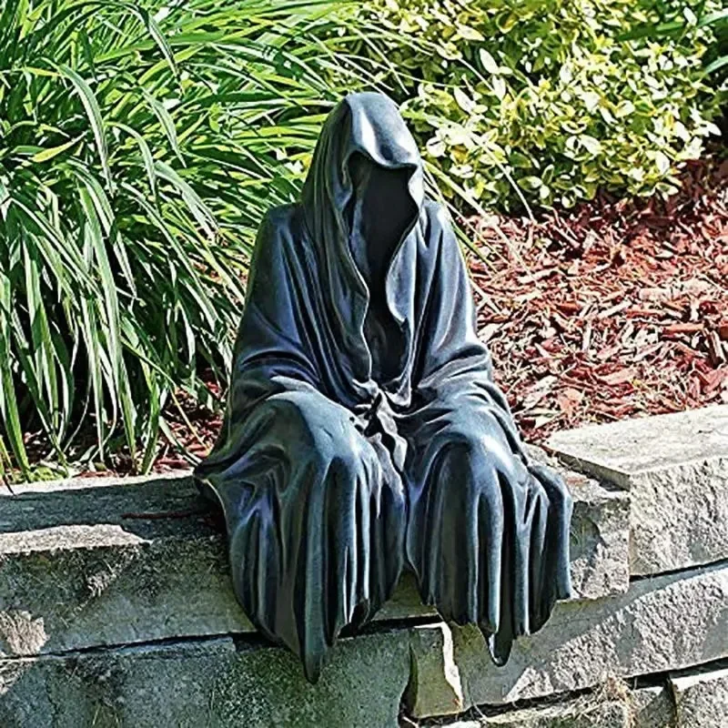 

Black Clothes Mysterious Master Ornament Horror Black Robed Night Walker Gothic Sitting Resin Craft Ornament Desktop Decoration