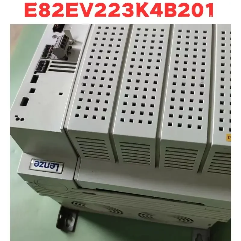 Inverter E82EV223K4B201 bekas Diuji OK
