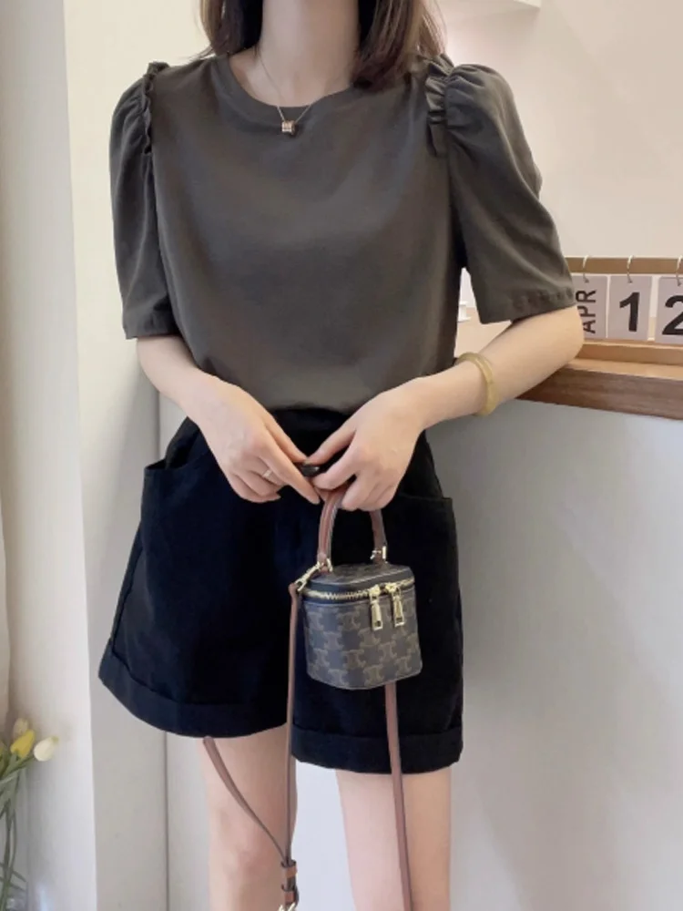 

Summer 2026 Women's Design Sensation ort Sve T-irt Pure Color Versatile Faionable Youthful Overhead Top Korean Sle