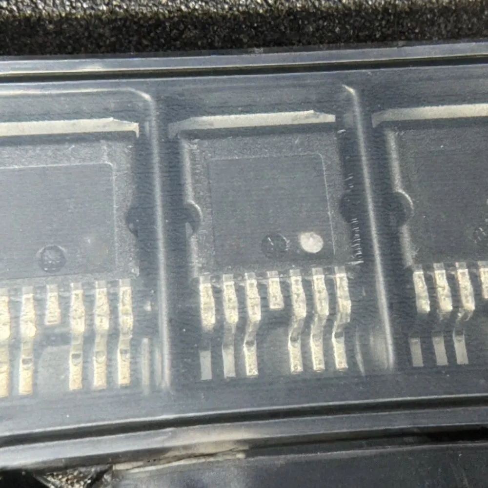 1-50PCS 240N10F7 STH240N10F7-6 P301-40 AUOP301-40 AD7390ARZ AD7390 AD7390AR H27U2G8F2CTR-BC H27U2G8F2CTR