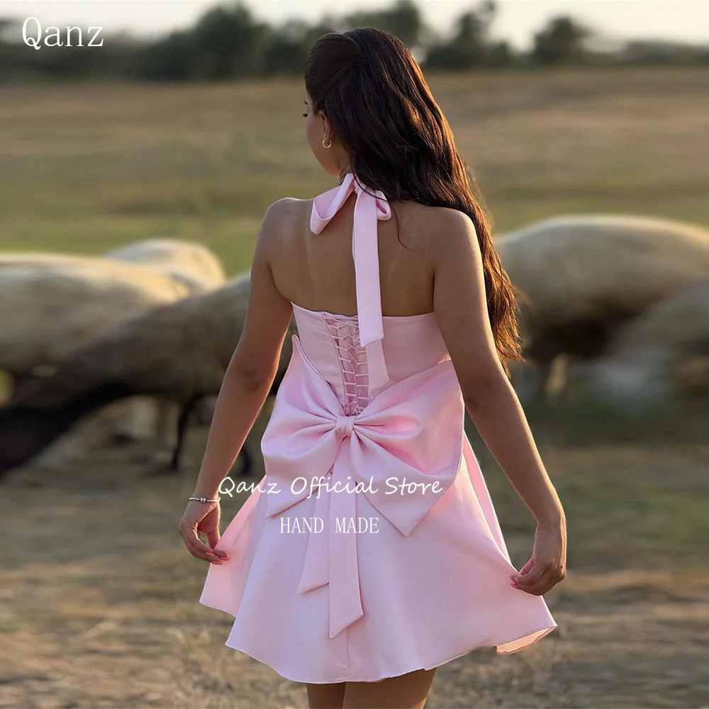 

Qanz Simple Pink Satin Mini Prom Dresses Halter Neck Back Bow Vestidos De Festa Lace Up Back Special Occasion Women Customized