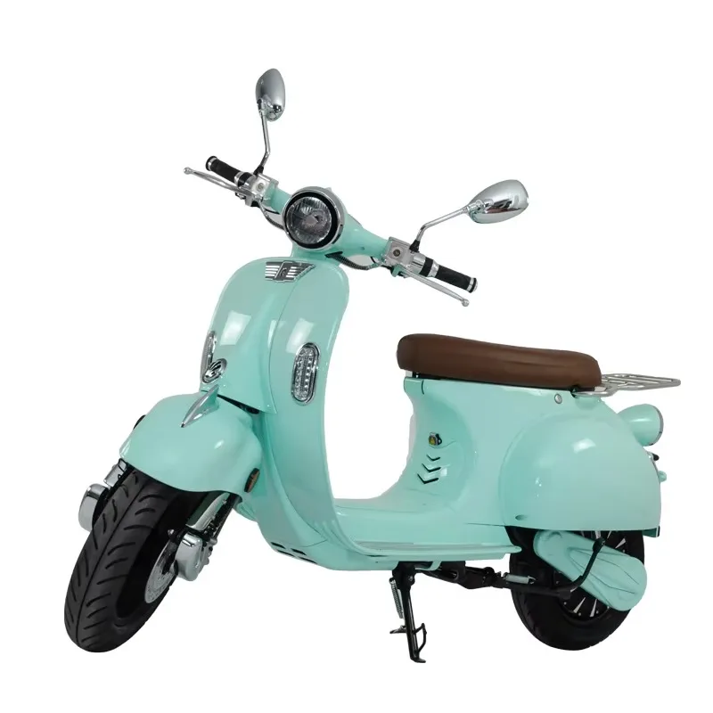 

2025 New Style Electric Scooter Battery Power 2000W Power Max Speed 45 Km/h, With Double Battery