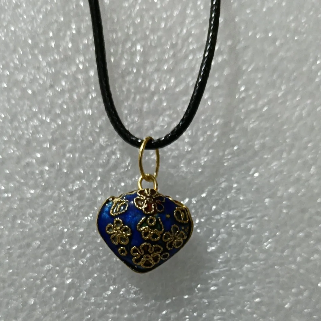 Vintage Cloisonne Enamel Love Heart Pendant Necklace Women Fashion Jewelry Traditional Handcraft Filigree Charms Wax cord Chain