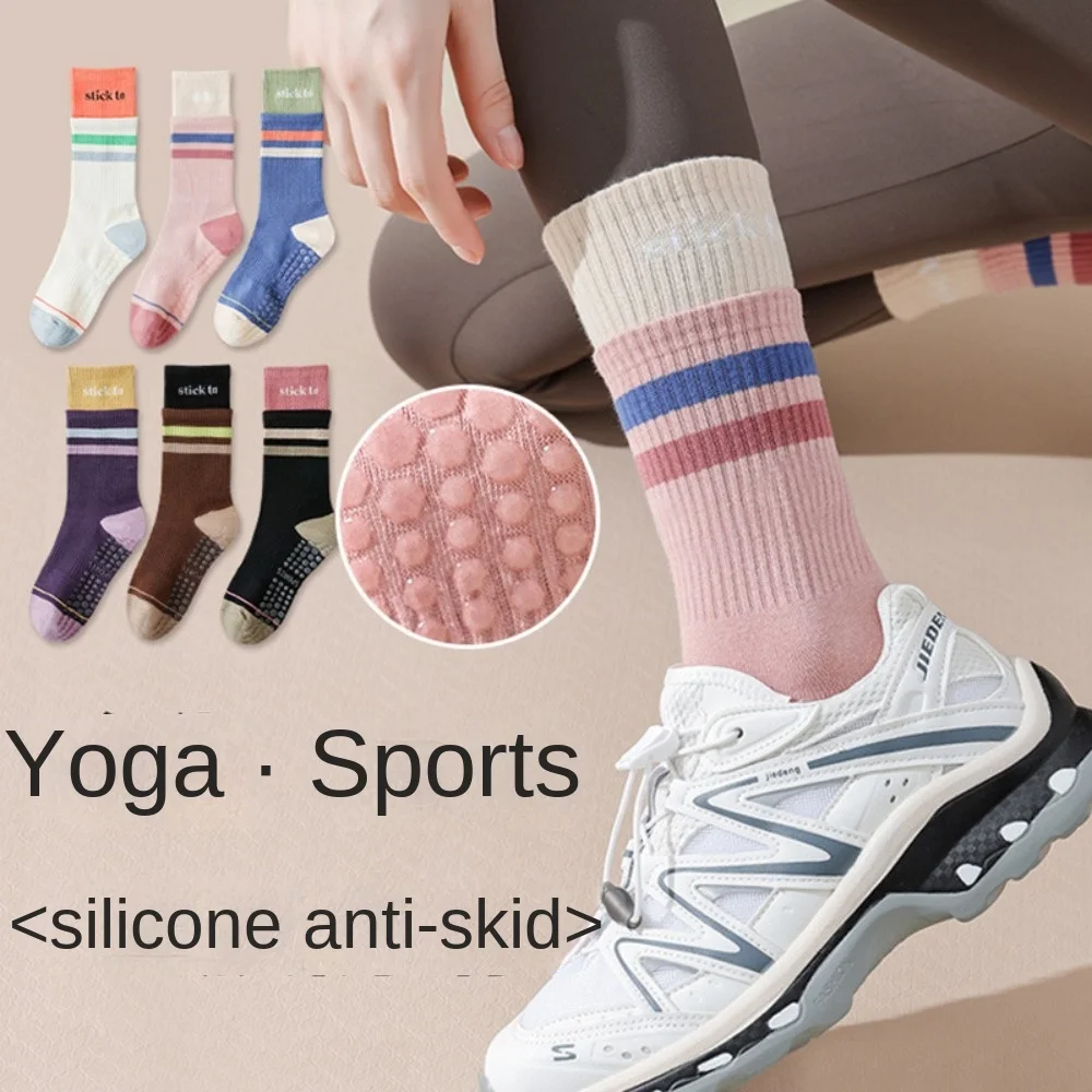 

1 Pair Dance Cotton Yoga Socks Mid-tube Antiskid Sports Socks Silicone Professional Fitness Socks Women