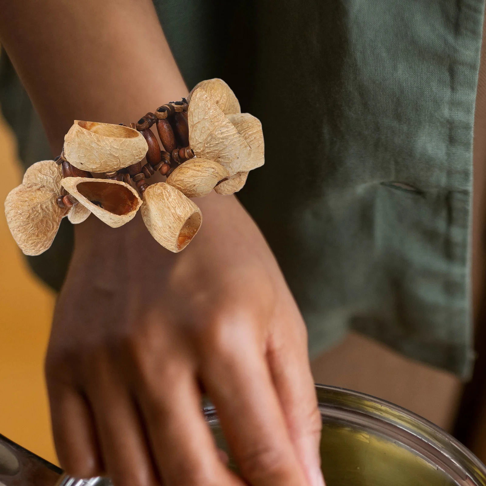 

Maracas Hand Percussion Rattles Set Authentic African Instruments Nut Shell Shaker Bracelet Rhythm Accessories for Adults