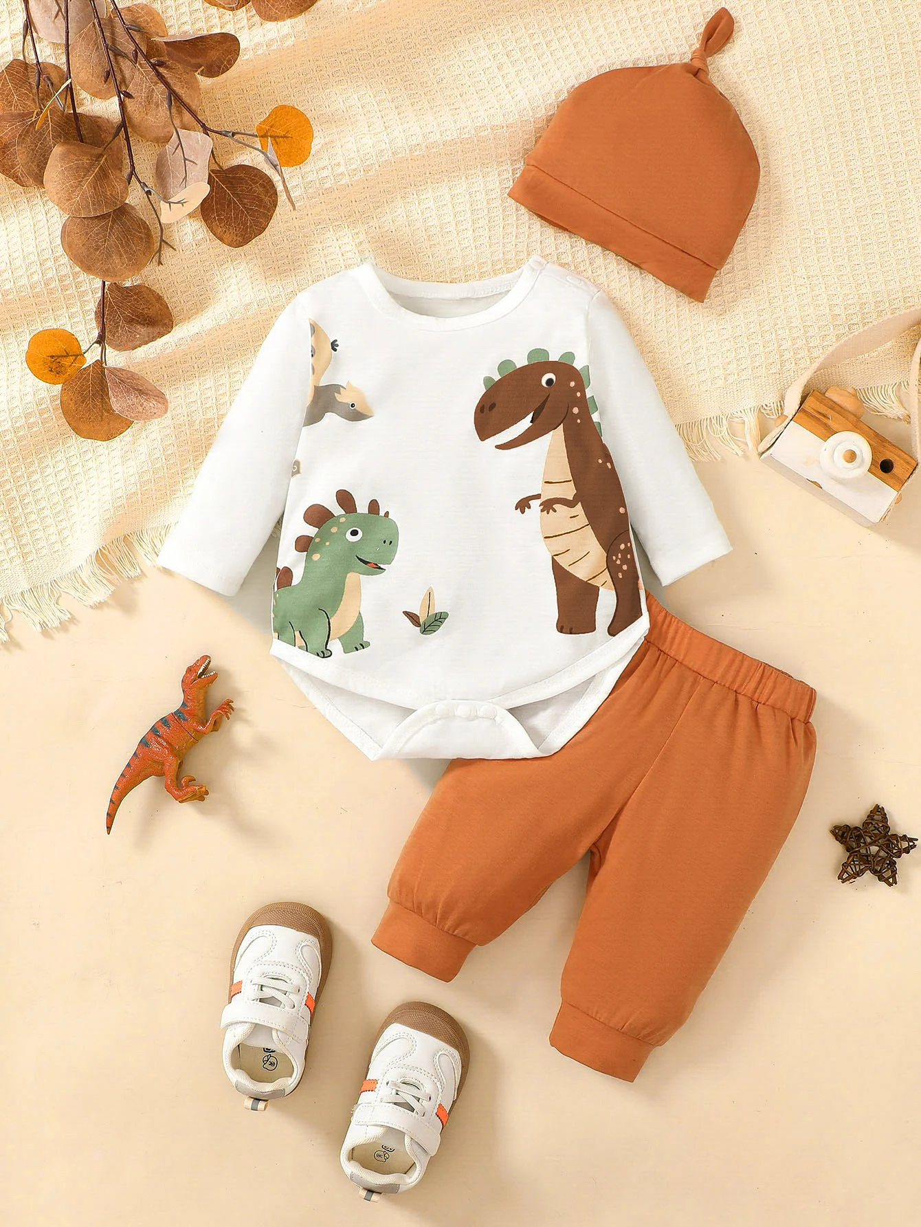 

0-9 Months Baby boy Cartoon Dinosaur Long sleeved Bodysuit+pants+hat three piece set suitable for Newborn Baby