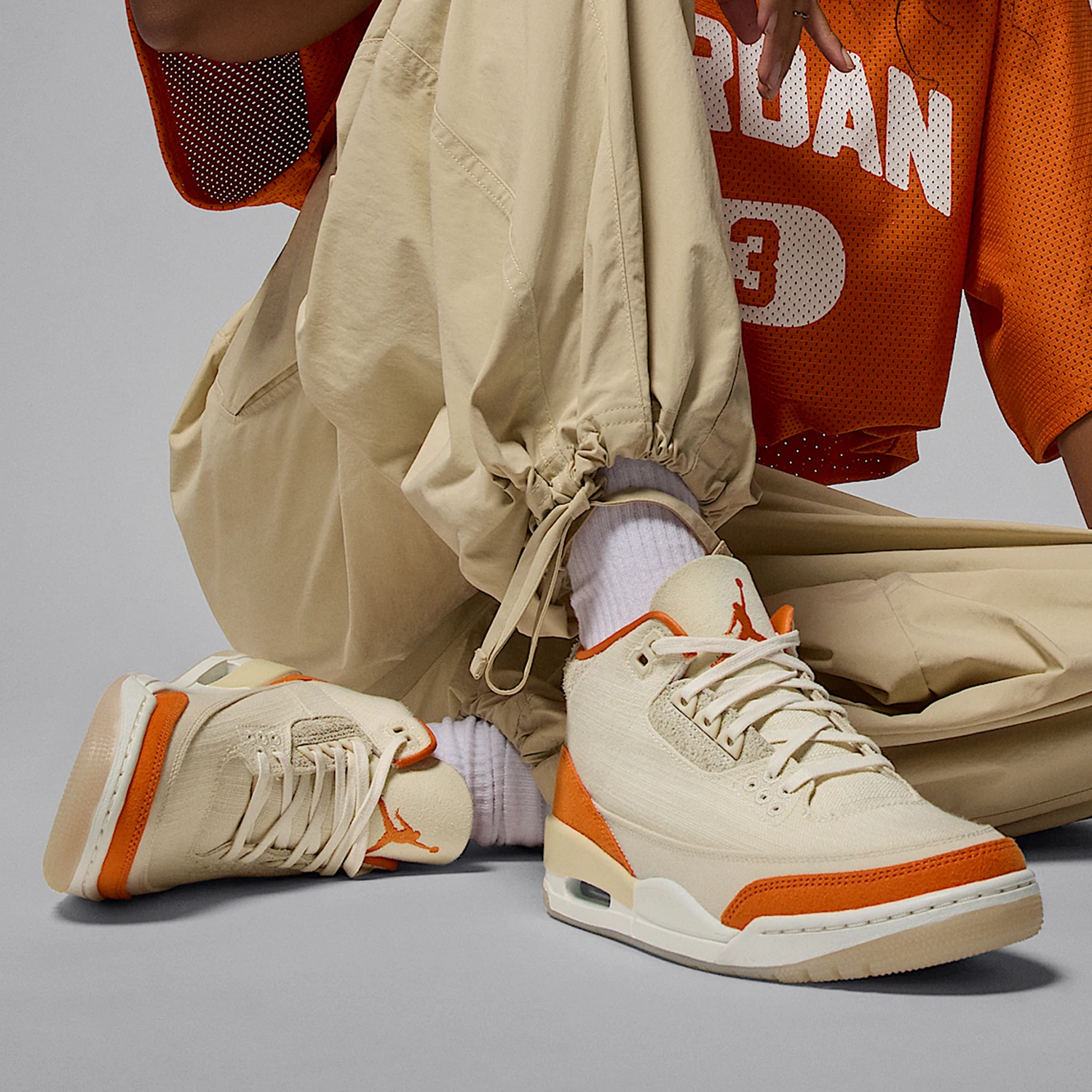 

Nike Genuine Jordan Men's Air Cushioned High-Top Basketball Shoes IH7694-200