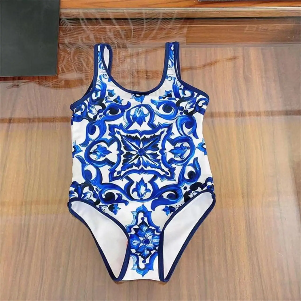 High end children\'s clothing factory wholesale 2024 summer new girl\'s one-piece swimsuit children\'s suspender bikini swimsuit