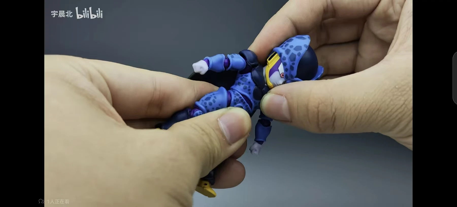 تسليم 24 ساعة KW Studio، Little Monster، Little Sharu، Little Sharu، حقيبة تجديد Little Sharu، دمية متحركة