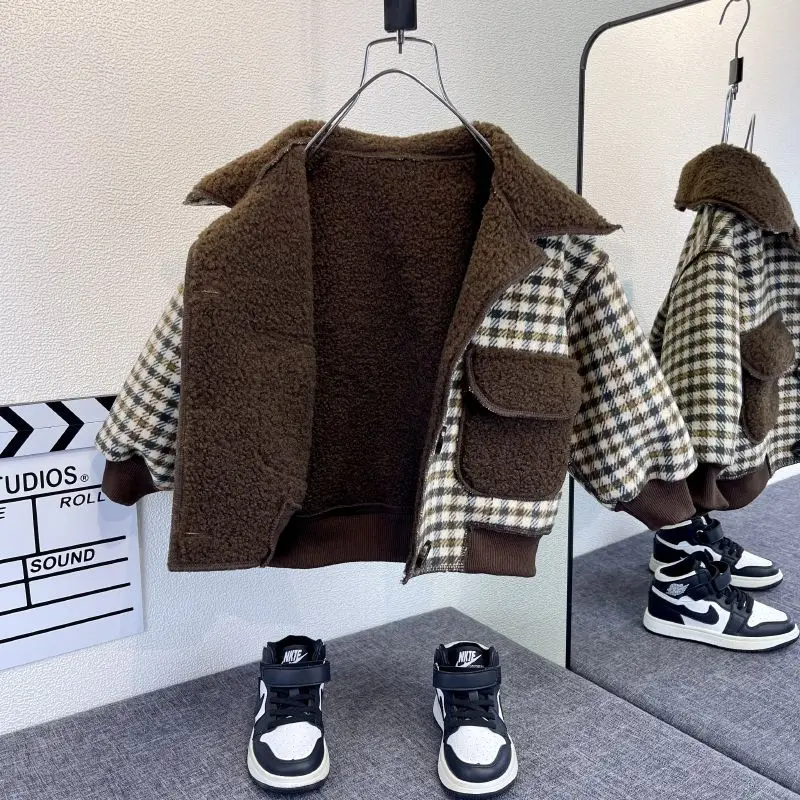 Girl Children\'s Clothing Fleece Plaid Single Breasted Jacket 2026 New Boy Autumn Winter Jacket Baby Korean One-piece Fleece Top