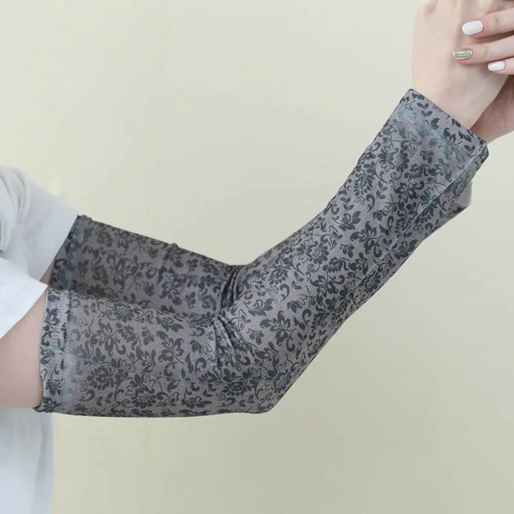 

Ice Sleeves for Outdoor Summer Sun Protection, Retro Men's and Women's Loose Gradient Printed Cycling and Driving Arm Covers
