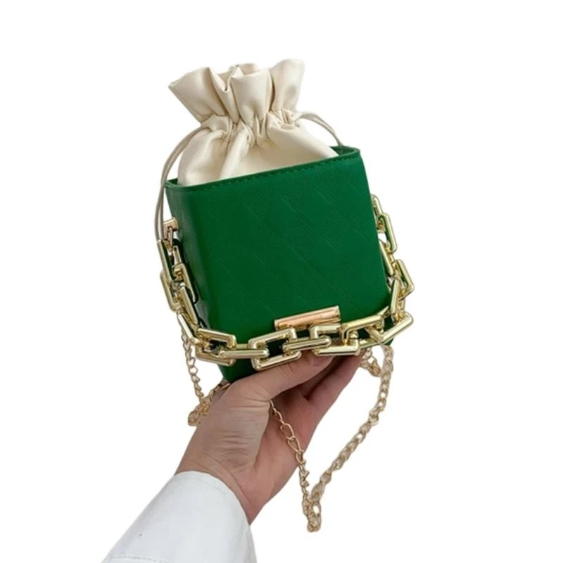 

2023 NEW Crossbody Bag Shoulder Bag Fashion Tote Chain Bag Mini Square Bag