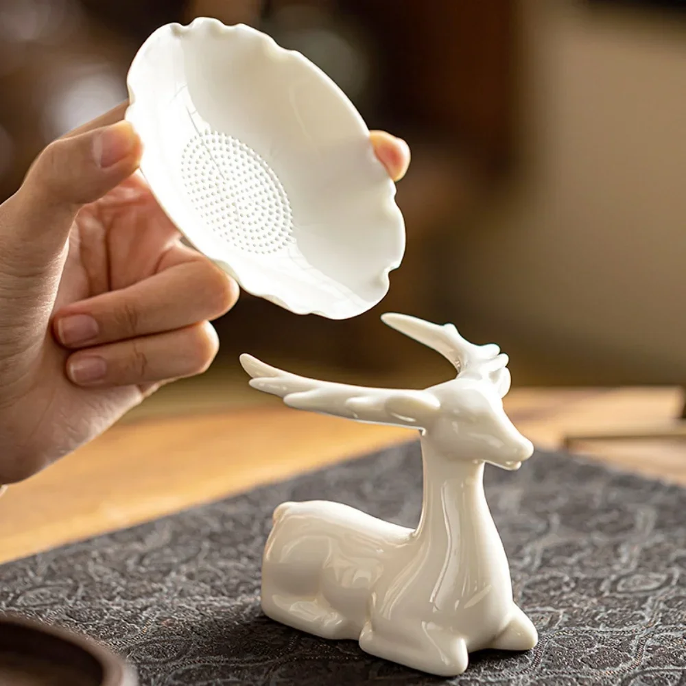 Chinese Traditional Ceramic Tea Strainer Filter With Animal Shaped Base Gongfu Teapot Cup Tea Set Decor
