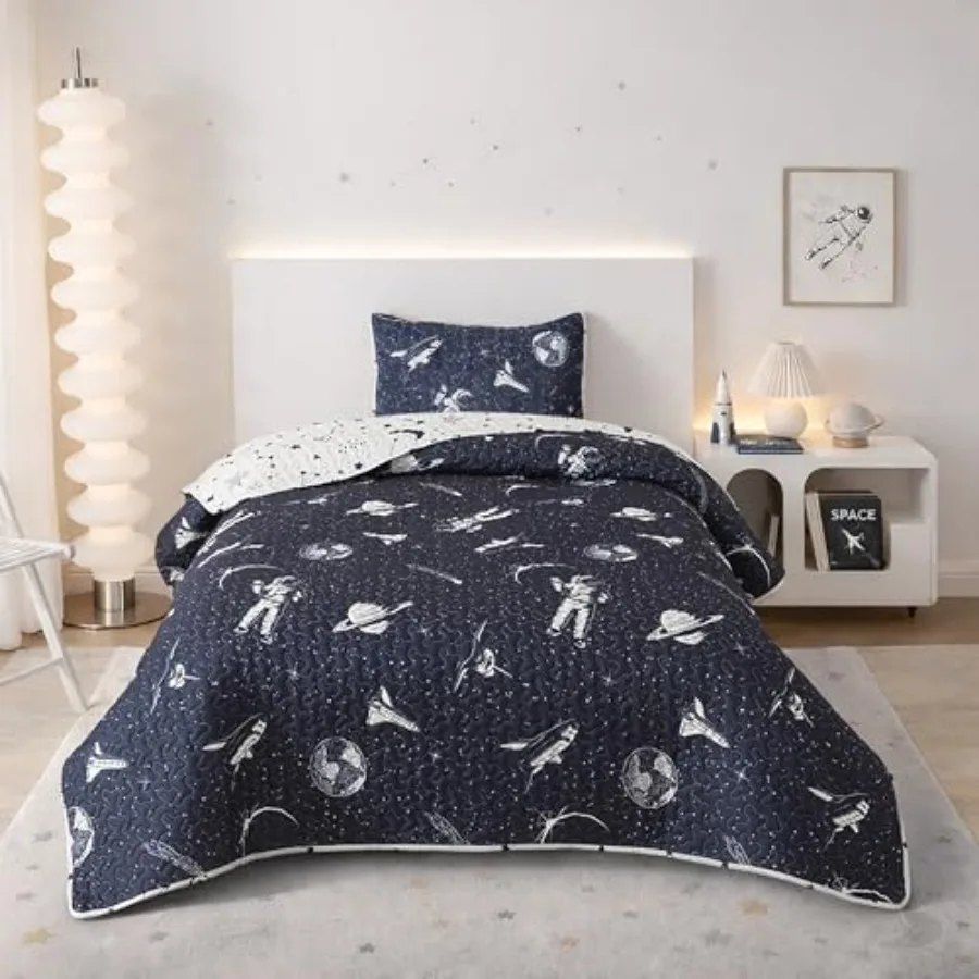 Outer Space Quilt Set and 2 Shams Space Bedding with Astronauts and Planets Quilted Galaxy Comforter Set Blue Planet Bedspread